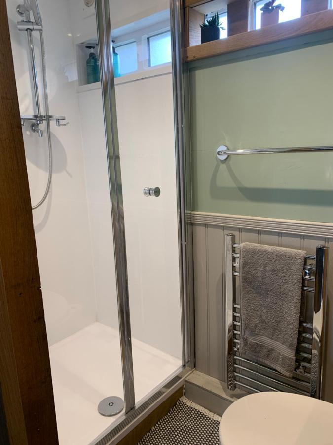לואיס Meadow View - A Studio With Free Parking And A Sunny Terrace מראה חיצוני תמונה